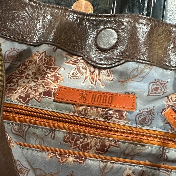 Elegant hobo international Brown Leather Shoulder Bag large - Picture 8 of 10